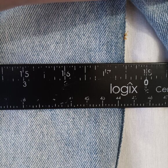 Olivaceous from M. FREDRIC Women's Embroidered Roses Denim Jacket Size S #A447 - Picture 4 of 4